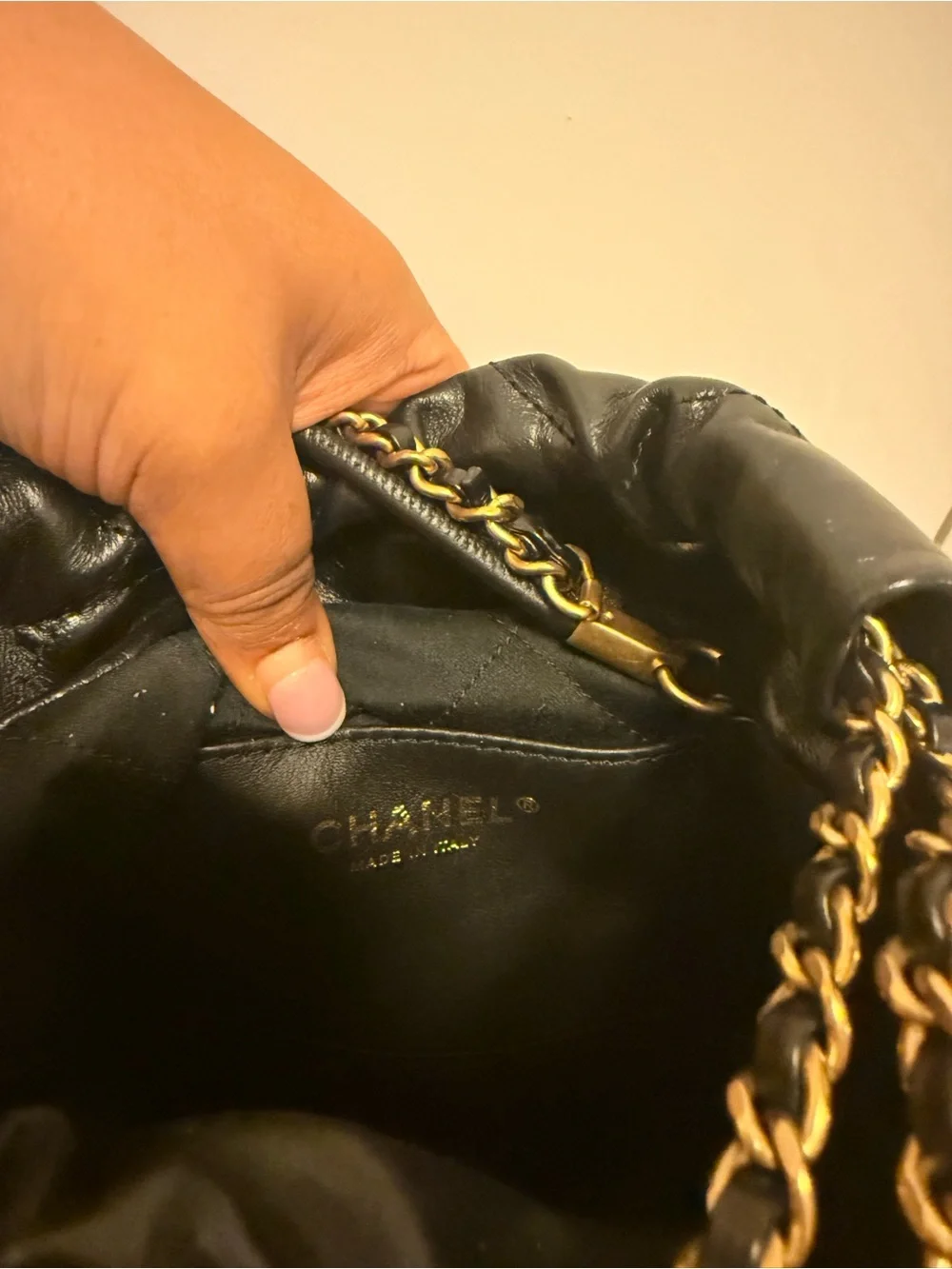 CHANEL Calfskin Quilted Mini Chanel 22 Black